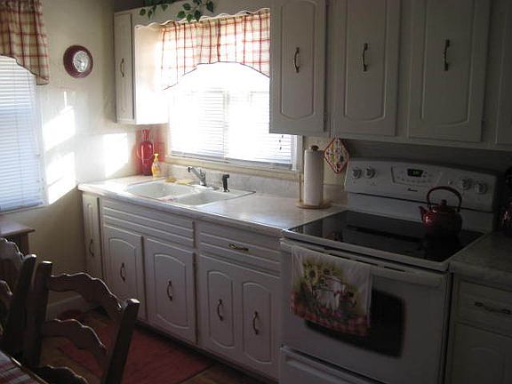4th image of 4501 Northshore Dr