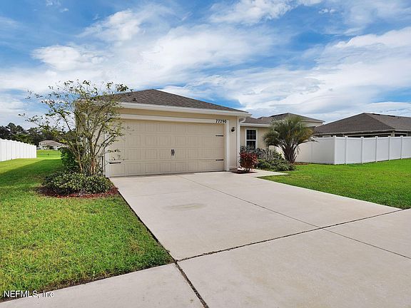 3rd image of 77290 MOSSWOOD Drive