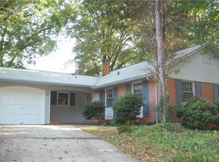 1207 Onslow Dr, Greensboro, NC 27408