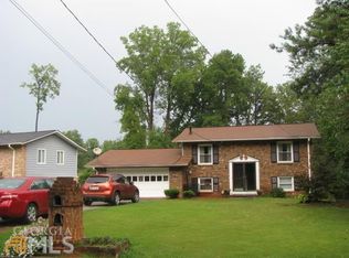 2196 Green Forrest Dr, Decatur, GA 30032