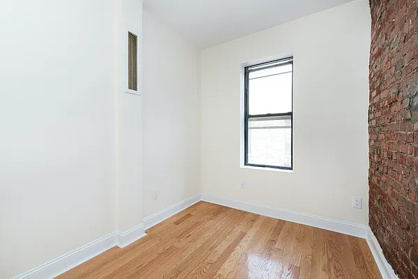 Rented by Bold New York | media 7