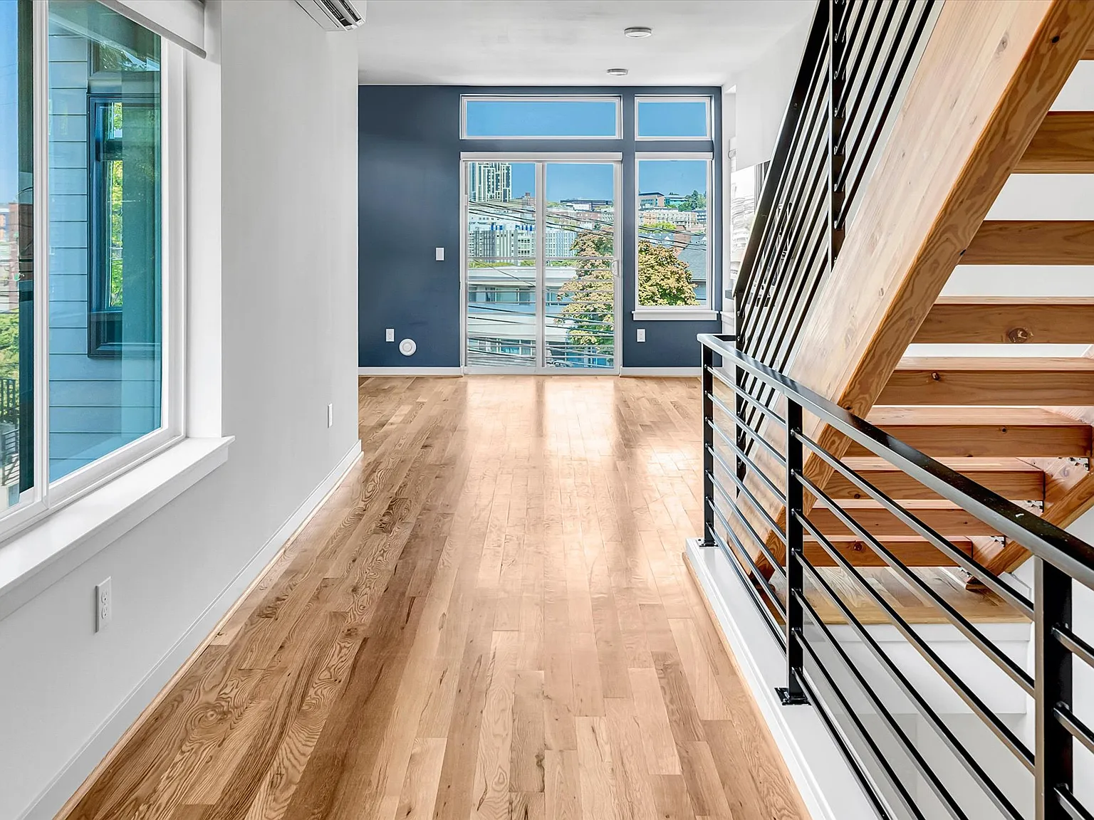 4 bed, 1890 sqft, $6,250 — Photo 3