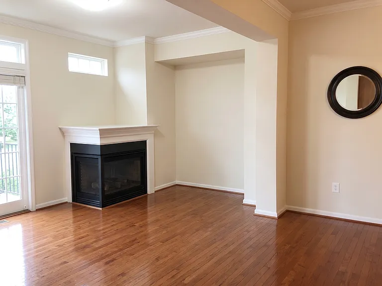 4255 Talmadge Cir — Photo 10