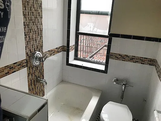 Rented by Capani Management | media 8