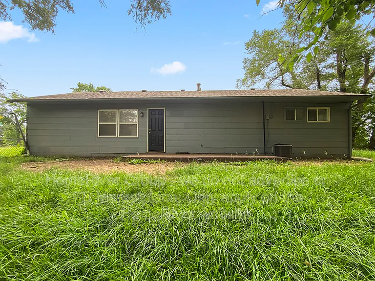 7104 Longview Rd — Photo 15