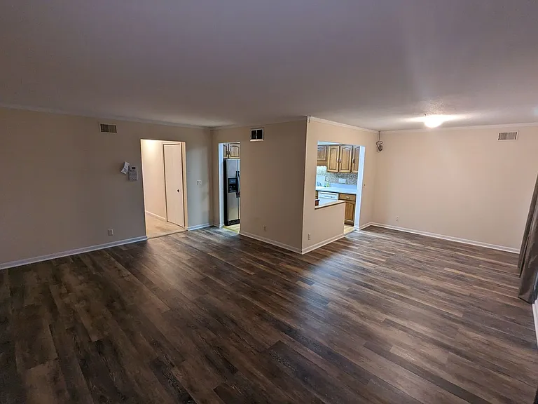 5526 Heatherdowns Blvd — Photo 5
