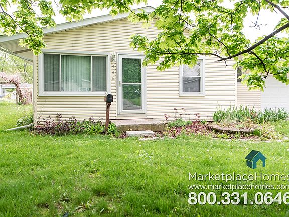 2nd image of 506 Waco Ln