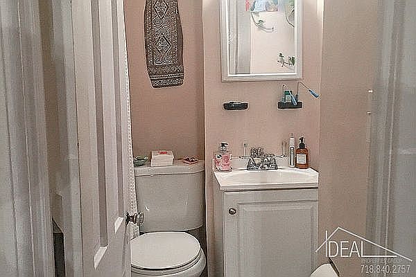 2nd image of 158A Berkeley Pl #Top