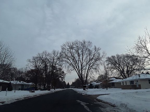 5th image of 3307 62nd Ave N