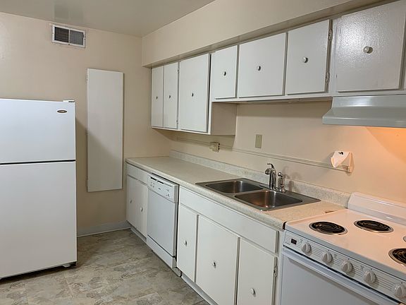 5th image of 1105 Evans Ave APT 4A