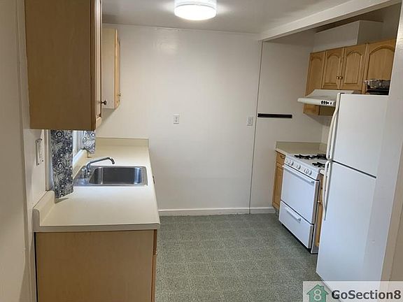 2nd image of 1186 S Van Ness Ave APT 5
