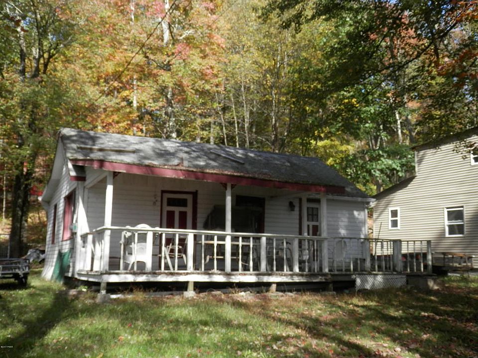 2nd image of 102 Dillion Rd
