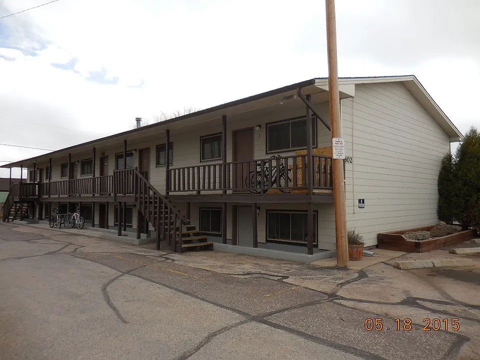 802 Beaufort St #1-8