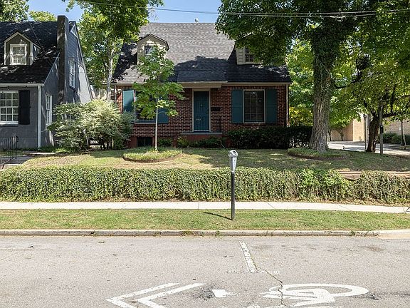 5th image of 204 N East Ave