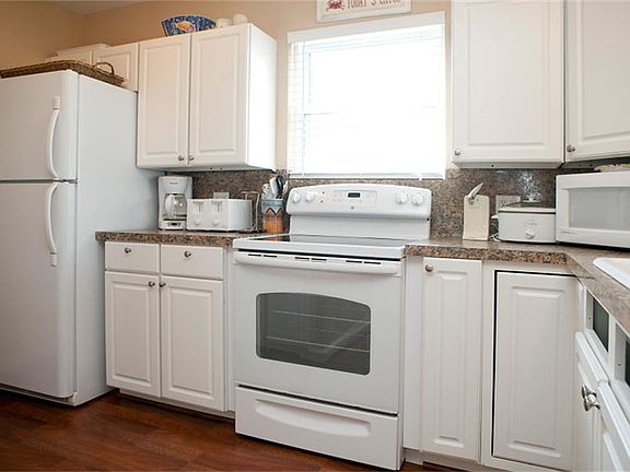 4th image of 4606 Jamaica Cove Rd