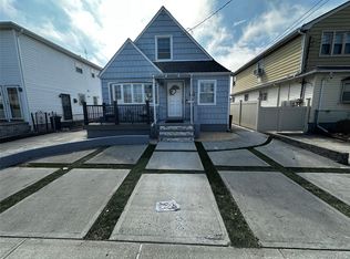 24116 148th Road, Rosedale, NY 11422