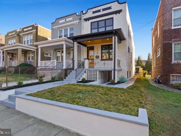 1009 Girard St NE, Washington, DC 20017