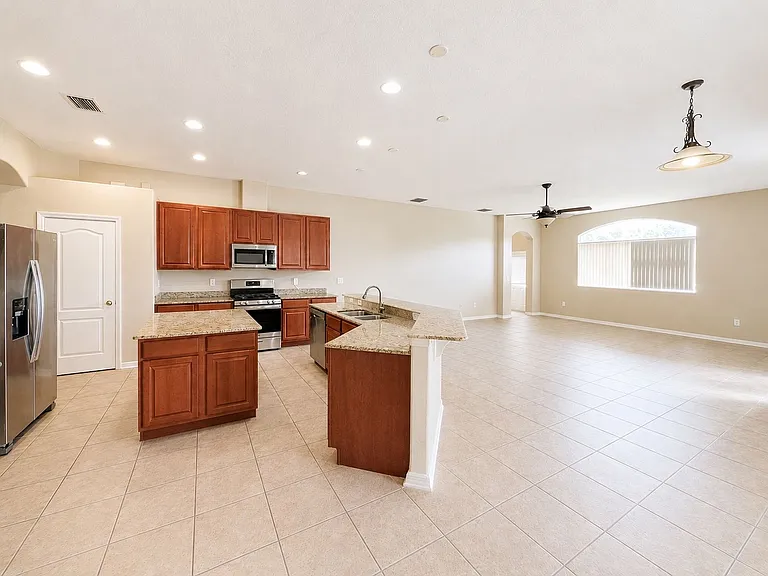 1341 Salmonberry St — Photo 10