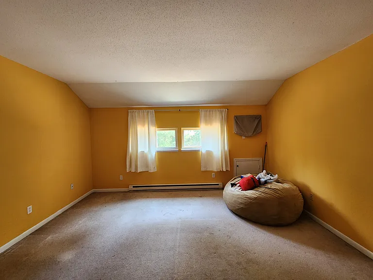 430 Emmett St #F — Photo 13