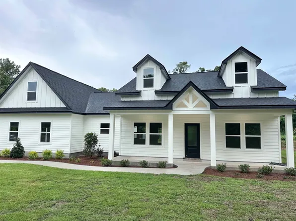 14594 Mahan Dr, Tallahassee, FL 32309