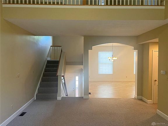 4th image of 636 Winona Dr