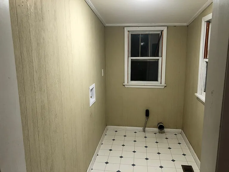 101 Shaw St S — Photo 7