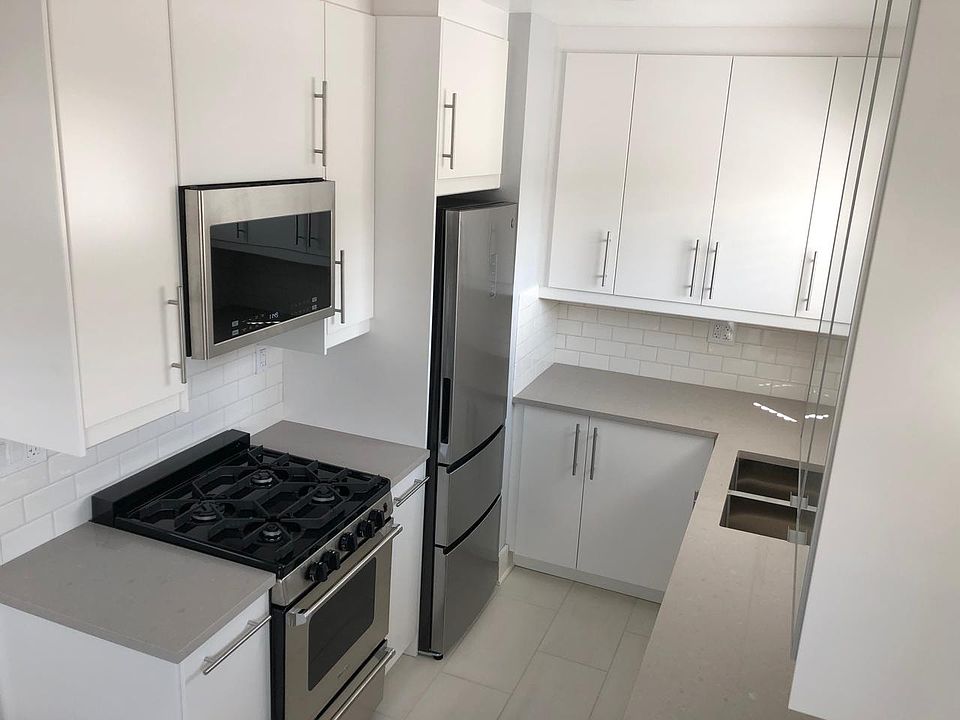 1st image of 1038 Linden Ave #1038A