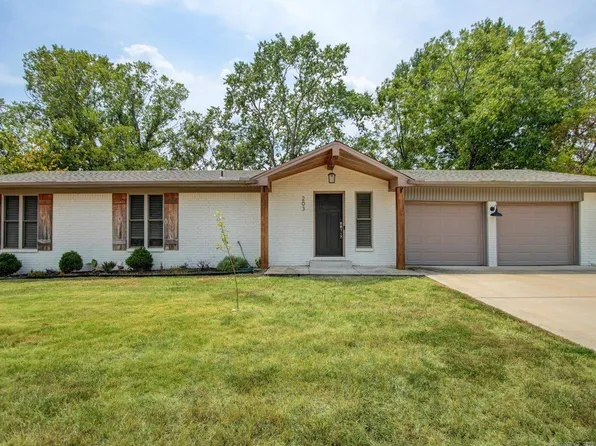 203 San Mateo Dr, Hot Springs, AR 71913