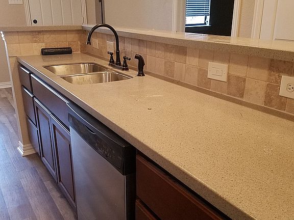 5th image of 513 Pine Trail Dr