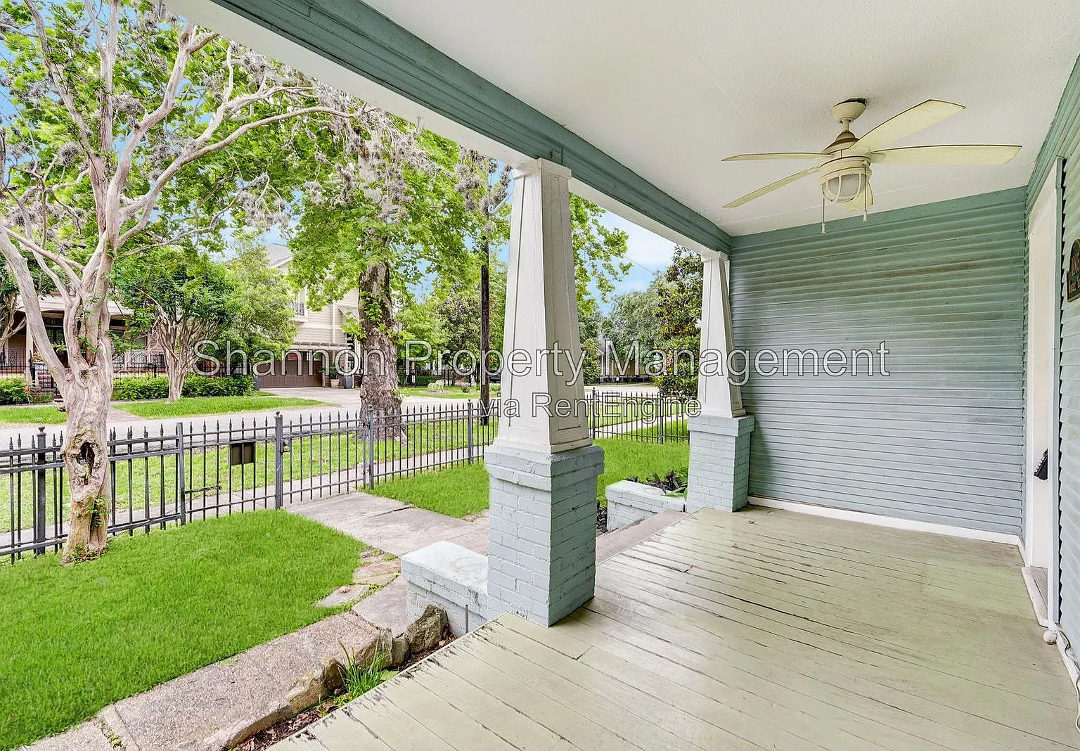 2 bed, 2.0 bath, 1054 sqft, $2,625 — Photo 2