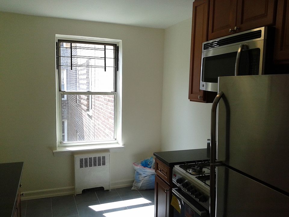 1st image of 3334 77th St APT 4A