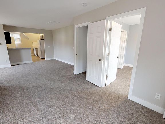 4th image of 646-648 Lafayette Ave SE #5be2adfa9