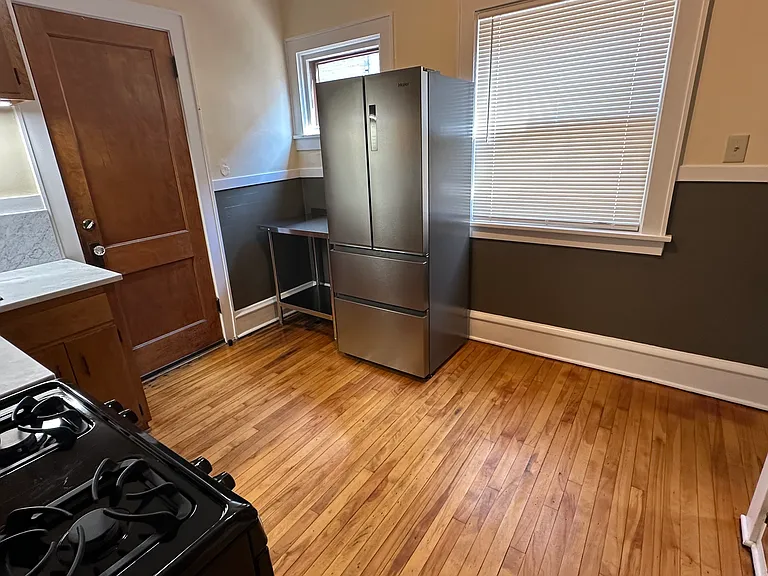 3345 Hennepin Ave #1 — Photo 24