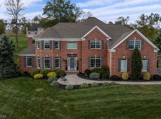 3 Windsor Way, Flemington, NJ 08822