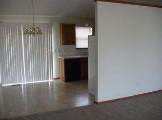 1541 S Fivewood Cir, Wichita, KS 67235