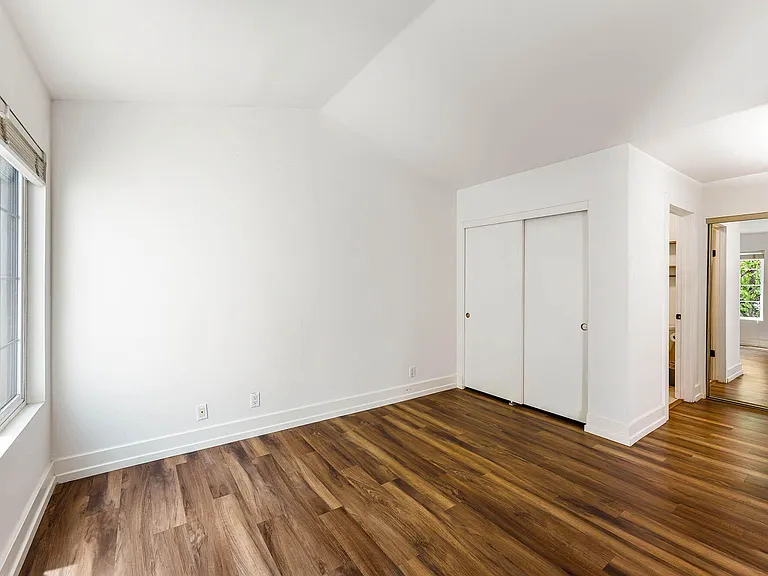 1240 Franciscan Ct #6 — Photo 6