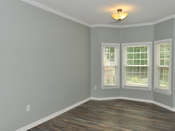 4th image of 185 S Haven Dr
