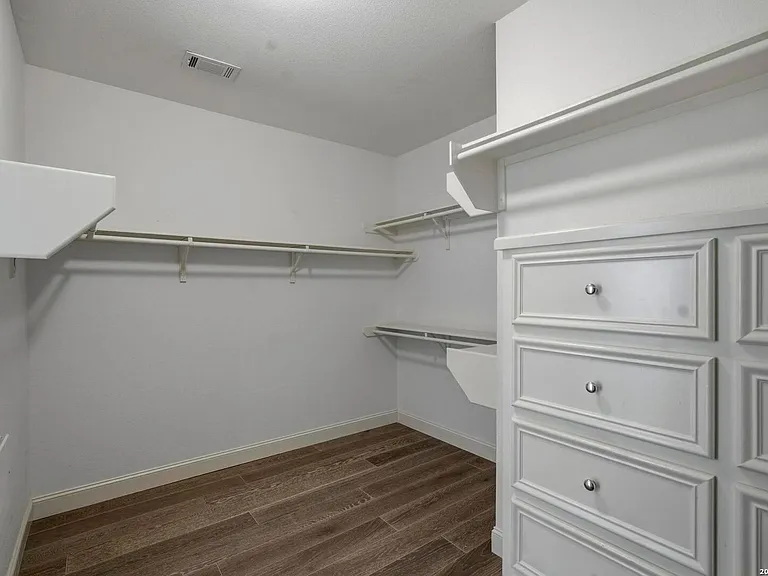 145 Elizabeth Rd — Photo 27