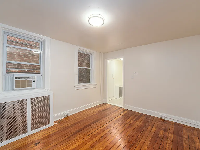 8 S Ann St #1 — Photo 13