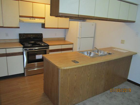 2nd image of 1008 Clarinet Blvd E