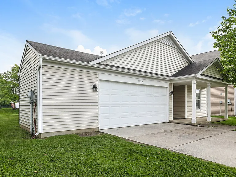 8039 Bach Dr — Photo 3