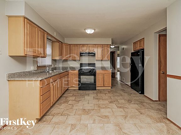 5th image of 659 Paxton Ave