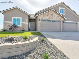 732 Troy Ave W, Richland, WA 99354