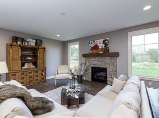 6702 Joseph Way, Bettendorf, IA 52722