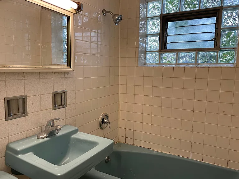 5925 W Fullerton Ave #16 — Photo 7