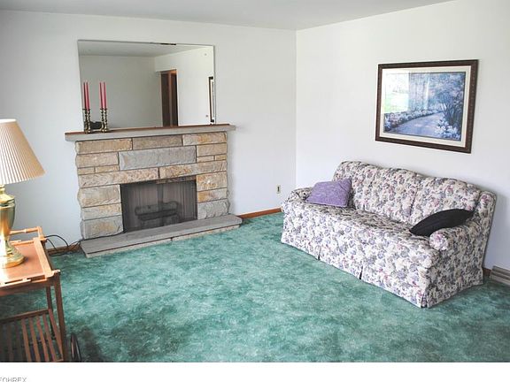 3rd image of 92 Alverne Dr