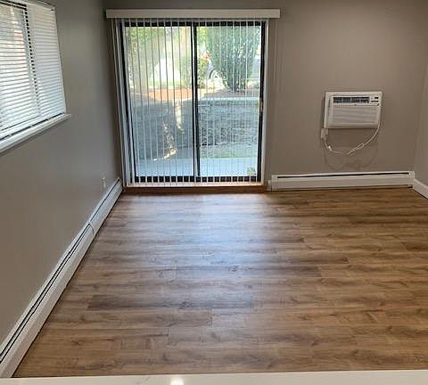 5th image of 106 Tremont St #116007