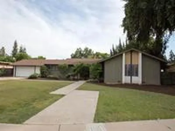 1021 W Kings Drive Cir, Reedley, CA 93654