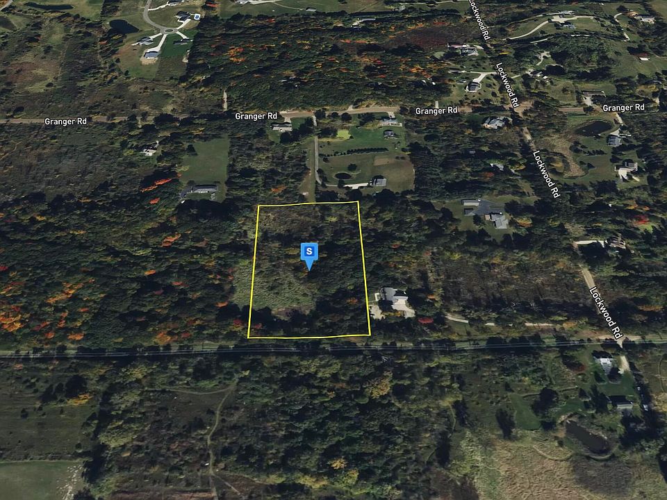 2nd image of 1120 Lockwood Rd