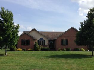 22165 W Red Clover Ln, Curtice, OH 43412